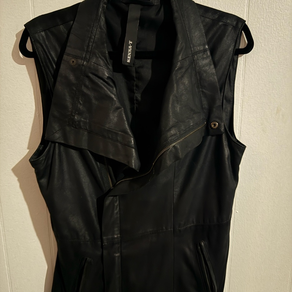 Kenna-T Real Leather Black Biker Vest with Zip Pockets - Picture 8 of 8